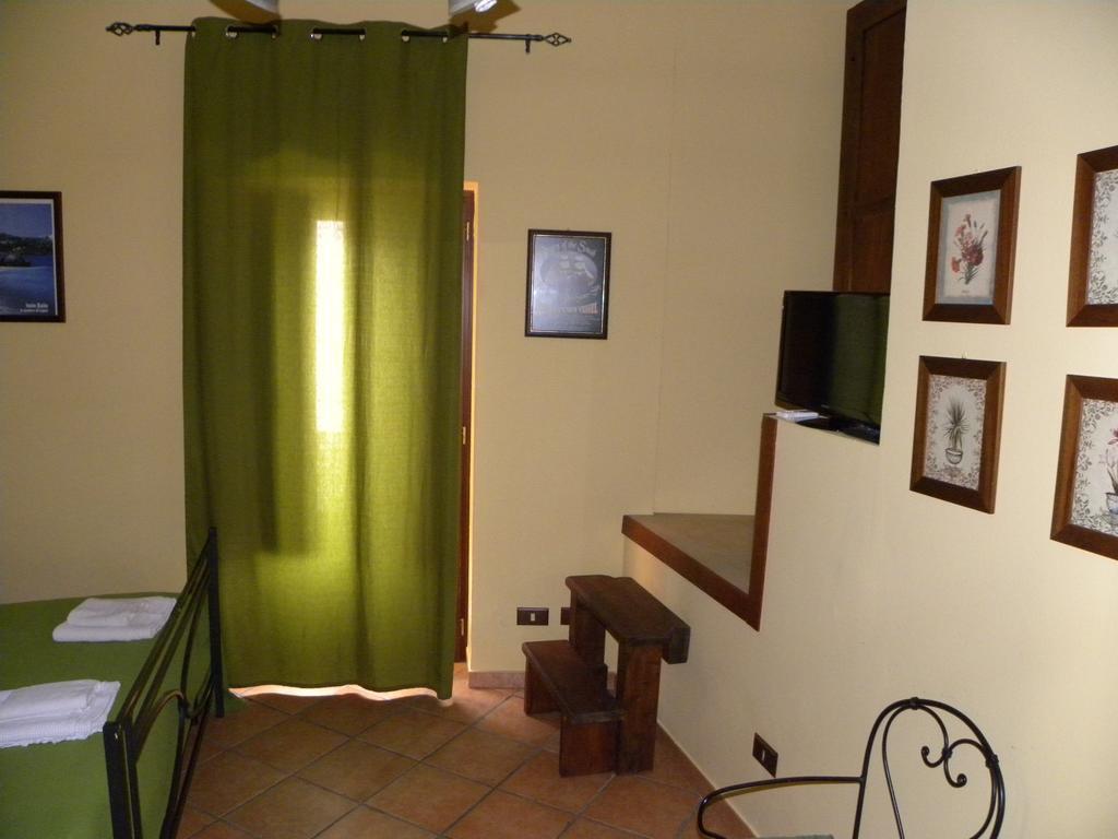 Case Vacanze Albamarina Lipari  Værelse billede