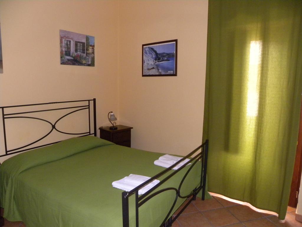 Case Vacanze Albamarina Lipari  Værelse billede