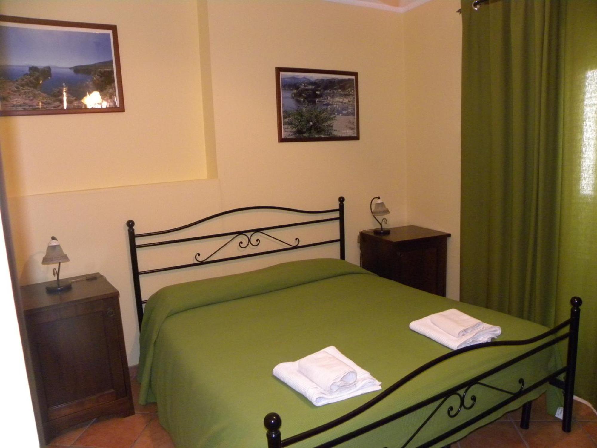 Case Vacanze Albamarina Lipari  Værelse billede